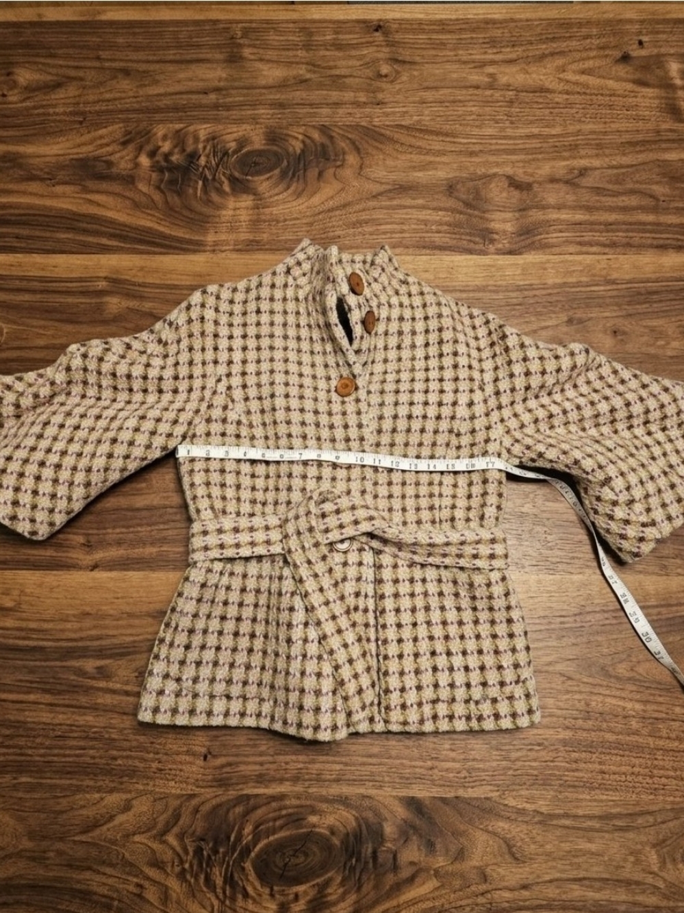 Banana Republic Cream and Brown Houndstooth Belted Peacoat - Picture 3 of 5